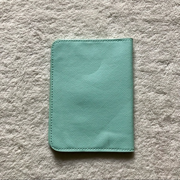 Pusheen See Ya Passport Wallet Like New - Picture 2 of 4